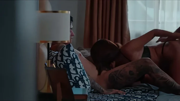 filme stalkers t1 ep2(2023)-cenas de sexo